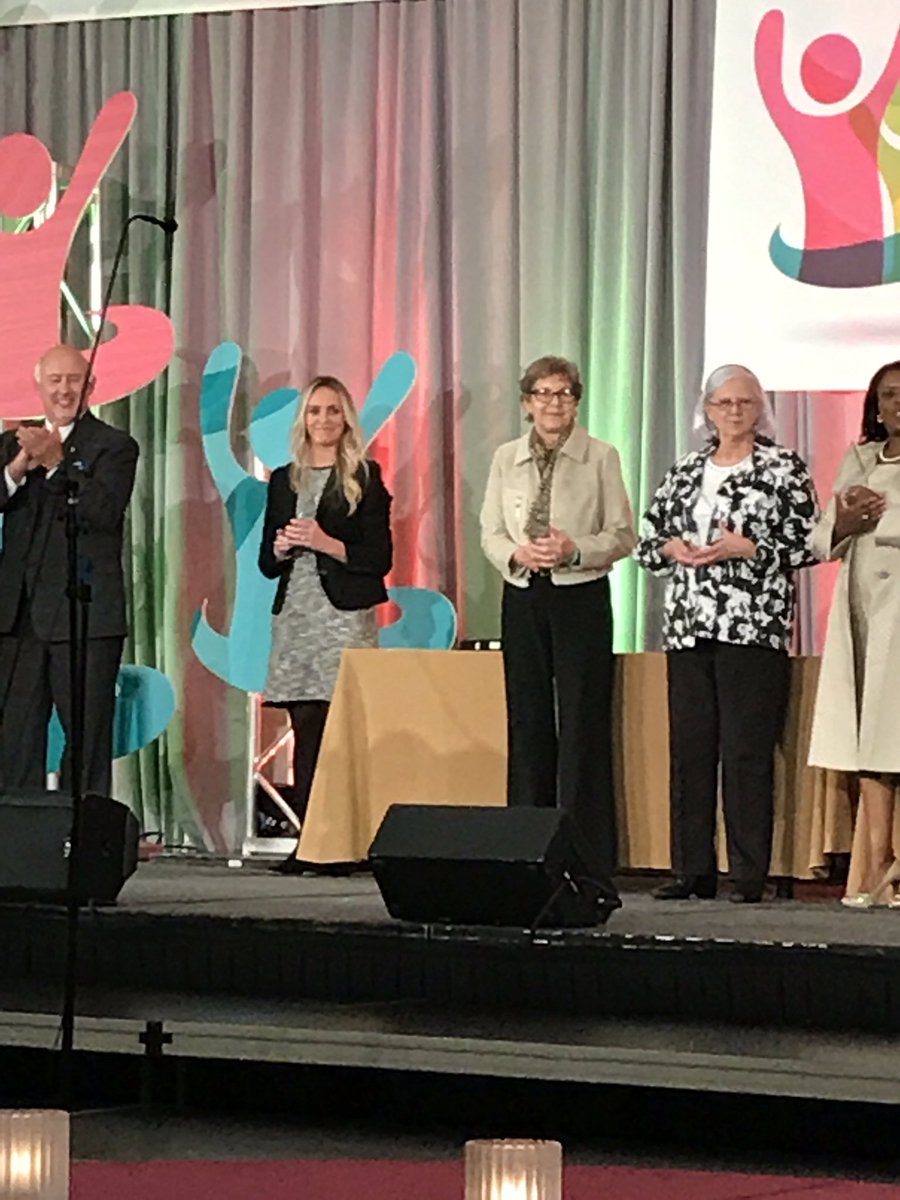 TimTparrott's tweet image. ACS Board member Jo Williams was awarded All Tennessee School Board at the TSBA convention tonight. Thanks for all you do, Jo #Studentsfirst