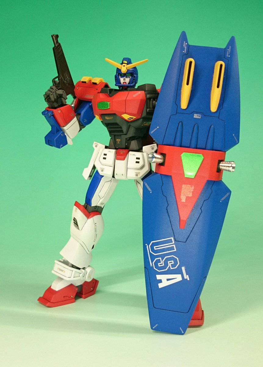 Ak彦 Pe Twitter マックスター続き シールド シールドは1 100キットから流用 スジ掘り追加 グリップを改修しビルドナックルで握れるようにしたのみ 内部と靴内部にネオジム磁石を仕込んで サーフィン状態を再現 その為 足裏はプラ板等は貼らず スジ掘りのみ