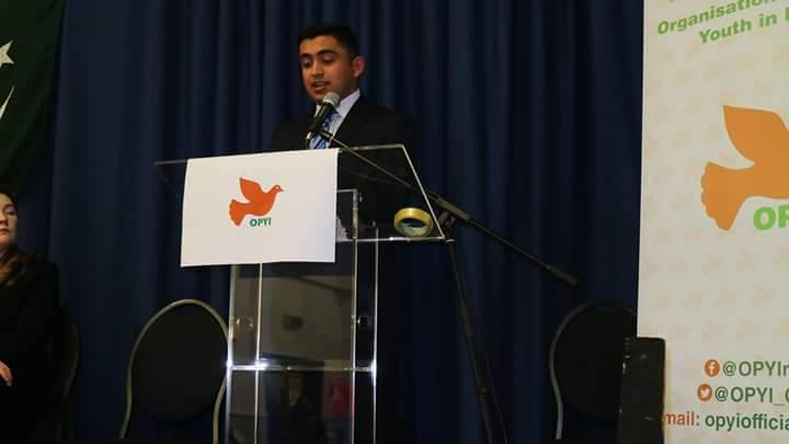 talpur_saqib's tweet photo. Delivering speech at event organized by @OPYI_Official (Organization of Pakistani Youth in Ireland) over Community Integration: The role of Society and the State #OPYI #PakistaniYouth #Ireland #NewIrish https://t.co/iZZkeYS5GC