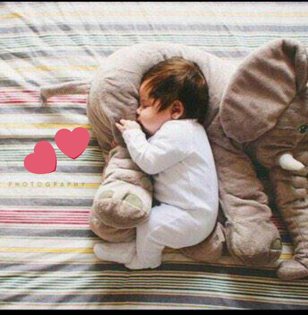 Yaghlahm_Az's tweet photo. 💫💫

.
قلنا الذي قد فات..مات 
لكنّنا متناقضين
.
مازال حاضرنا شتات 
مانتّعظ بالراحلين
.
قلوبنا.. لا ماتبات
الا على الجنب الحزين! https://t.co/erKSy6nNxR