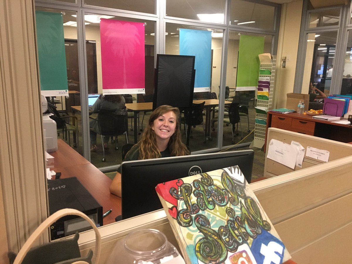 USF_ASC's tweet photo. This is Rachel, one of our many ambassadors who can help you schedule an appointment, sign you in for your consultation, and answer any questions you may have about the studio. #usfwriting #usf https://t.co/ZSg2voEiir