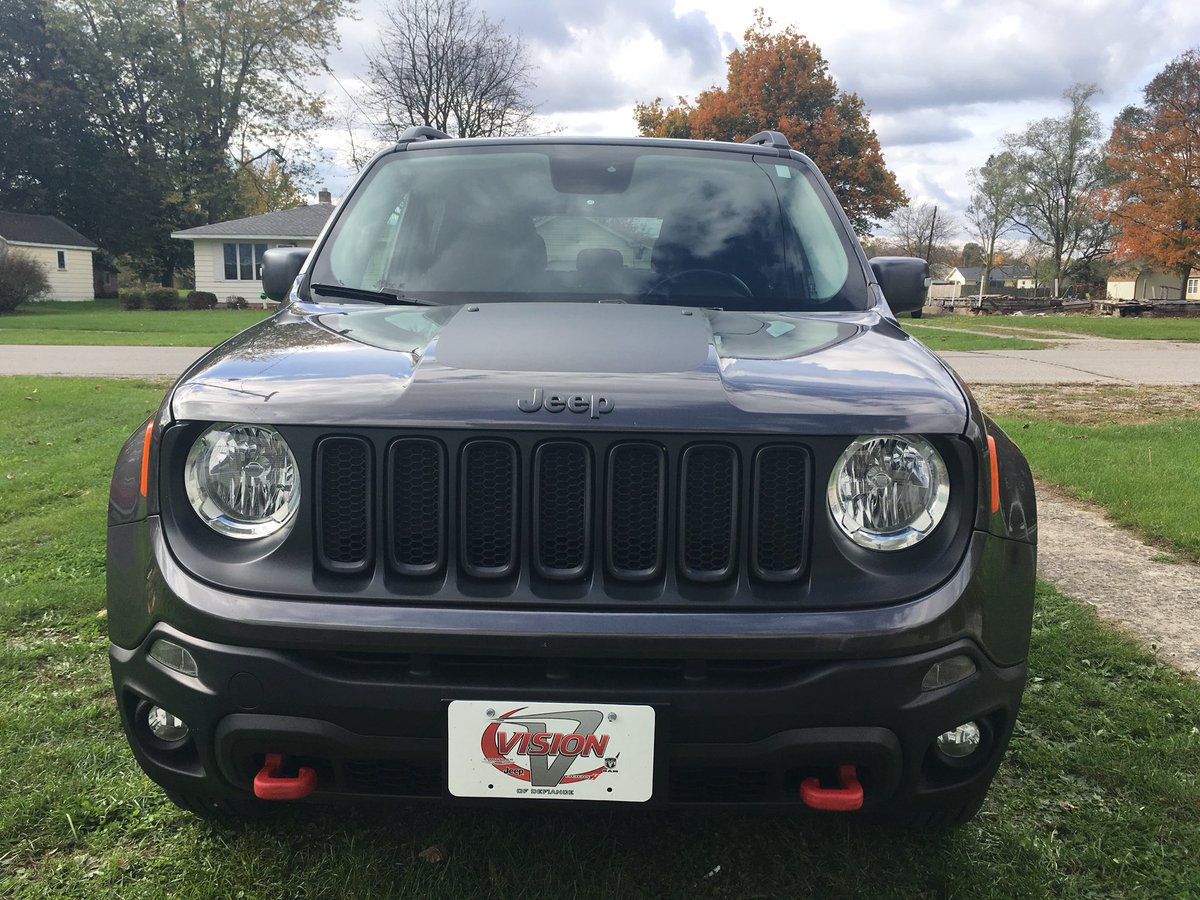 randybarbstone's tweet photo. 2016 Jeep Renegade Trailhawk! Call for pricing. 419.487.3275 https://t.co/EUNameFtsz
