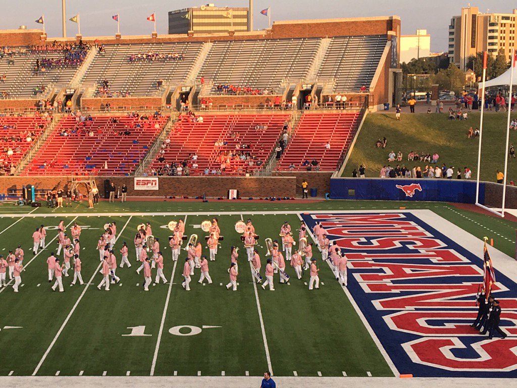 SMUkimcobb's tweet photo. We celebrate the 100-year anniversary of the Mustang Band on this beautiful Homecoming evening @SMU. https://t.co/Fe6xaF2jCt