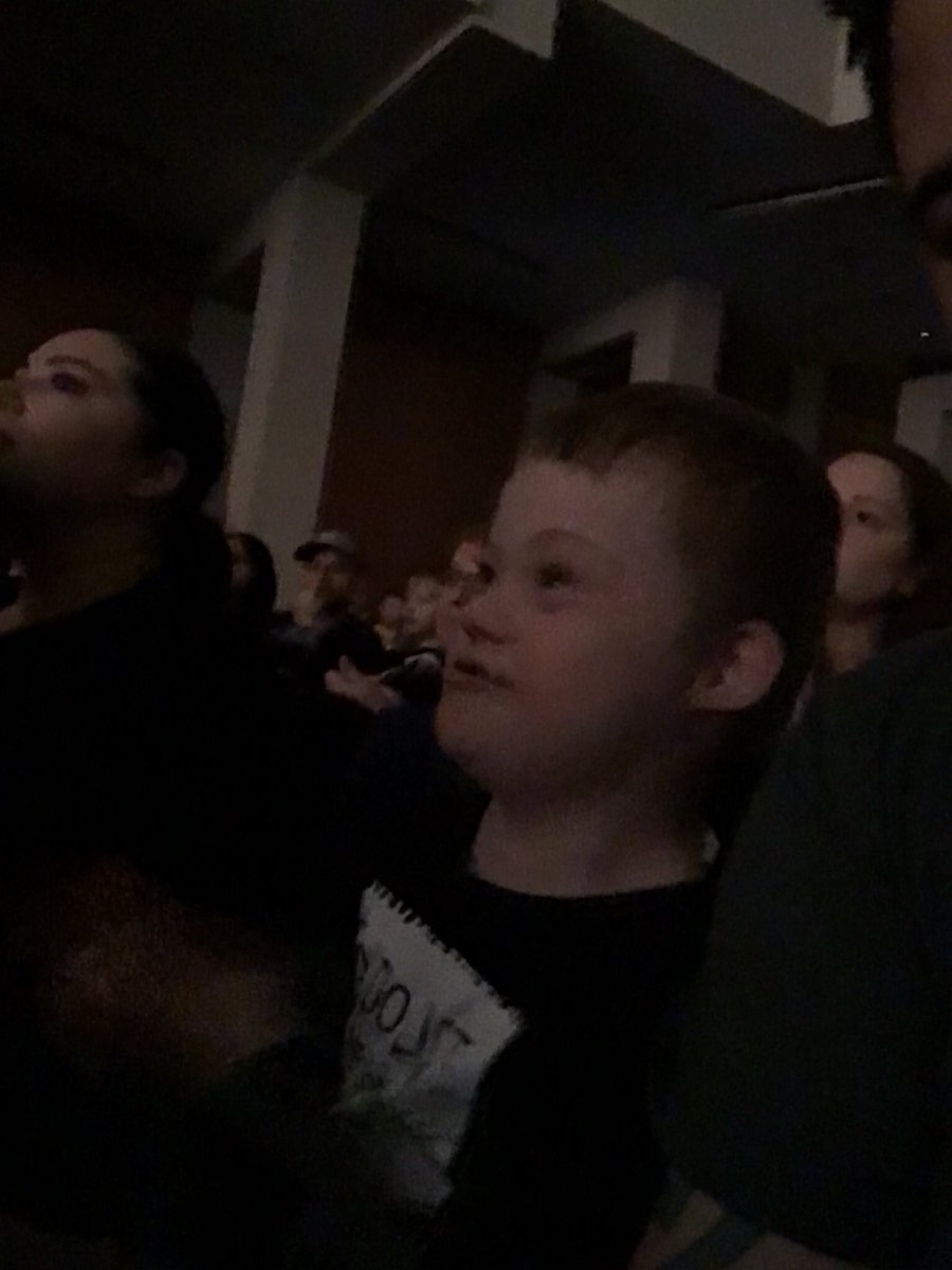 tarissa00's tweet photo. Thanks for another fantastic show @TheWiggles all my boys had a great time! #3rdtimeseeingthewiggles #seeyousoon #vancouverwiggleshow2017 https://t.co/MYSisHj3sF