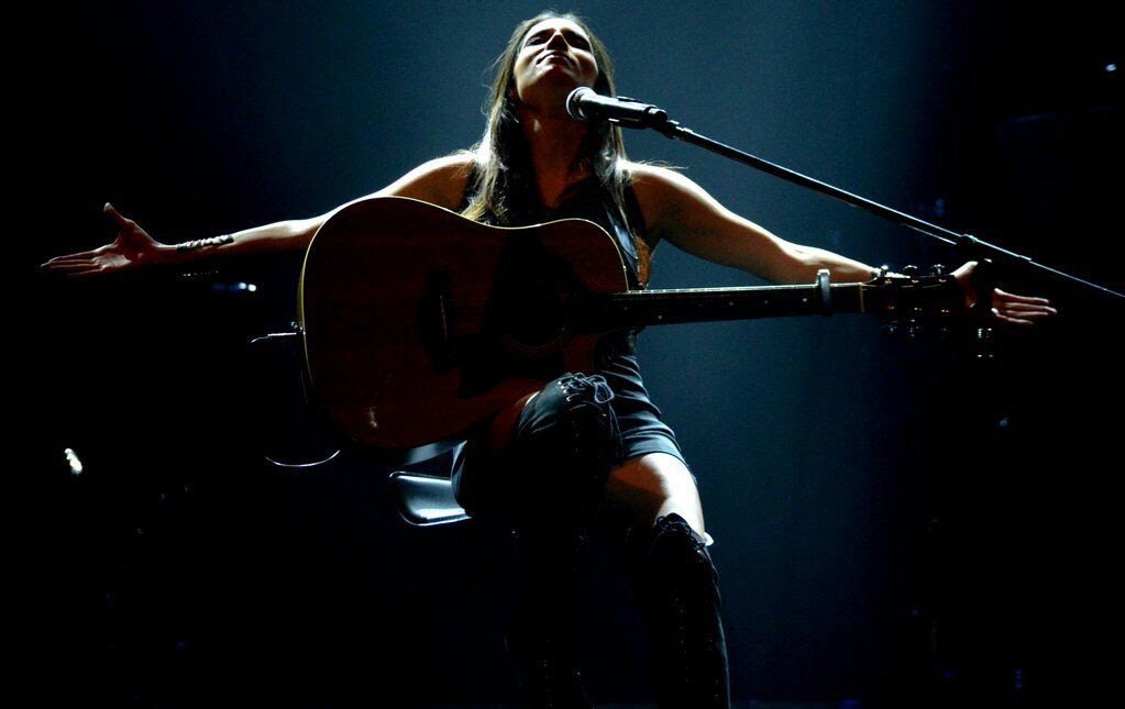 IndiaMartinez's tweet photo. Unas lágrimas inocentes que cayeron al recordar mis comienzos... Y la verdadera razón de que la música sea mi vida... Gracias Girona https://t.co/9BoJ2qZuAu