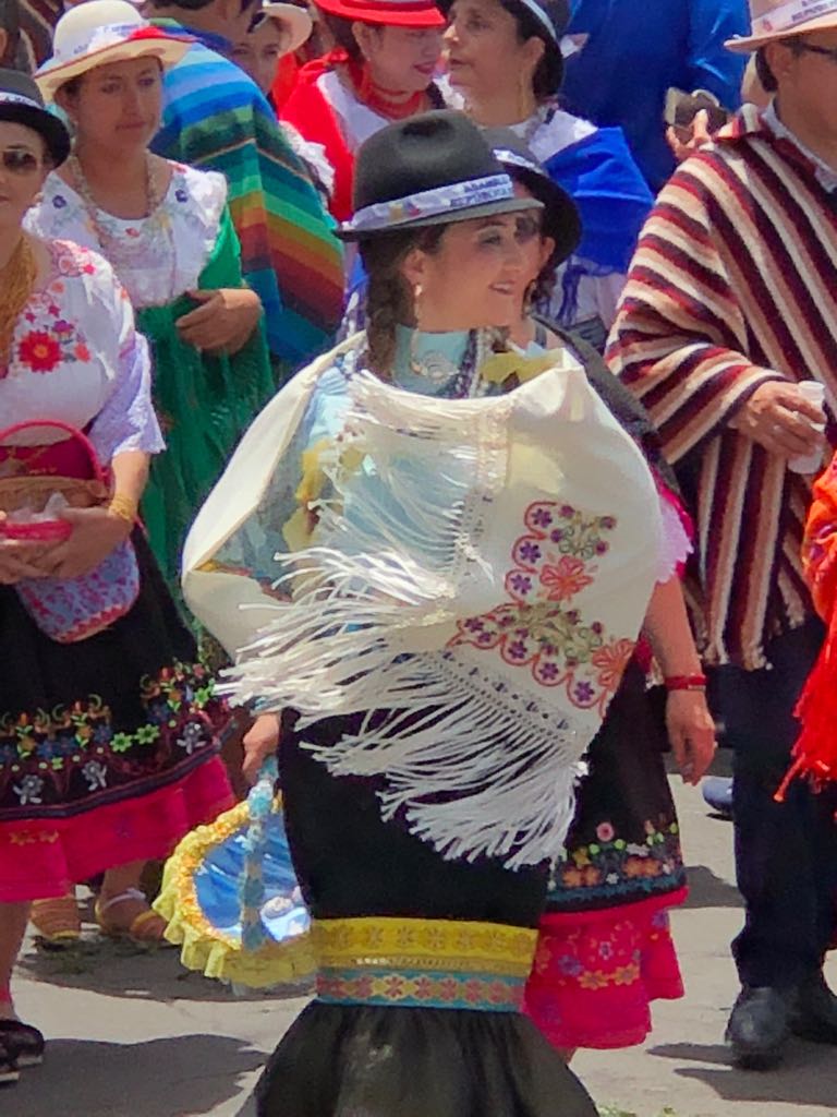 anitabelenmarin's tweet photo. Orgullosa de ser #Mashca, amo a mi tierra linda #Latacunga. Esto es cultura, nuestra tradición por eso te digo desde el fondo de mi corazón que #VivaLaMamaNegra https://t.co/x9gCPMtg0t