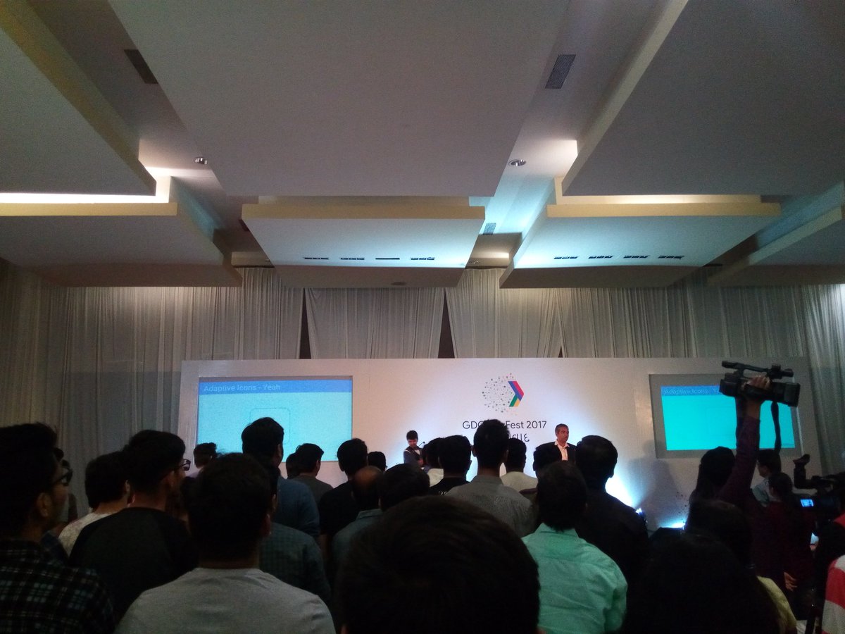 Alva_Srinivas's tweet photo. Oreo..
Oreoo..
#GDG #GDGDevfest2017 #GDG #devfest17 #DevFestAhm #devfest https://t.co/X6iKLEE1vd