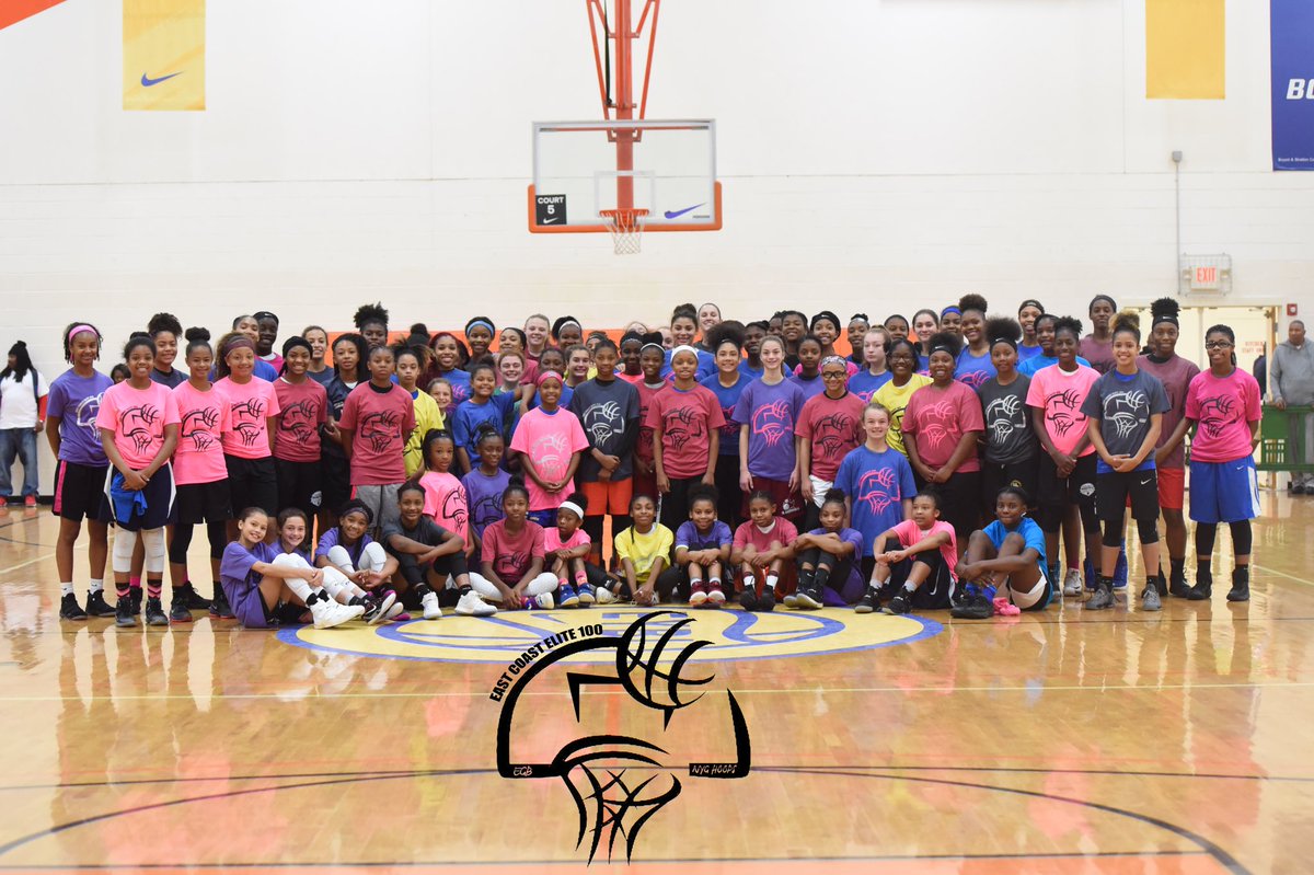 MrCmonNow's tweet photo. Had a blast with these young ladies today in Hampton, VA. Love the way you all competed #ECE100 @NYGHoops @BlueStarMedia1 @EGBAAG https://t.co/V8h0t2kL7G