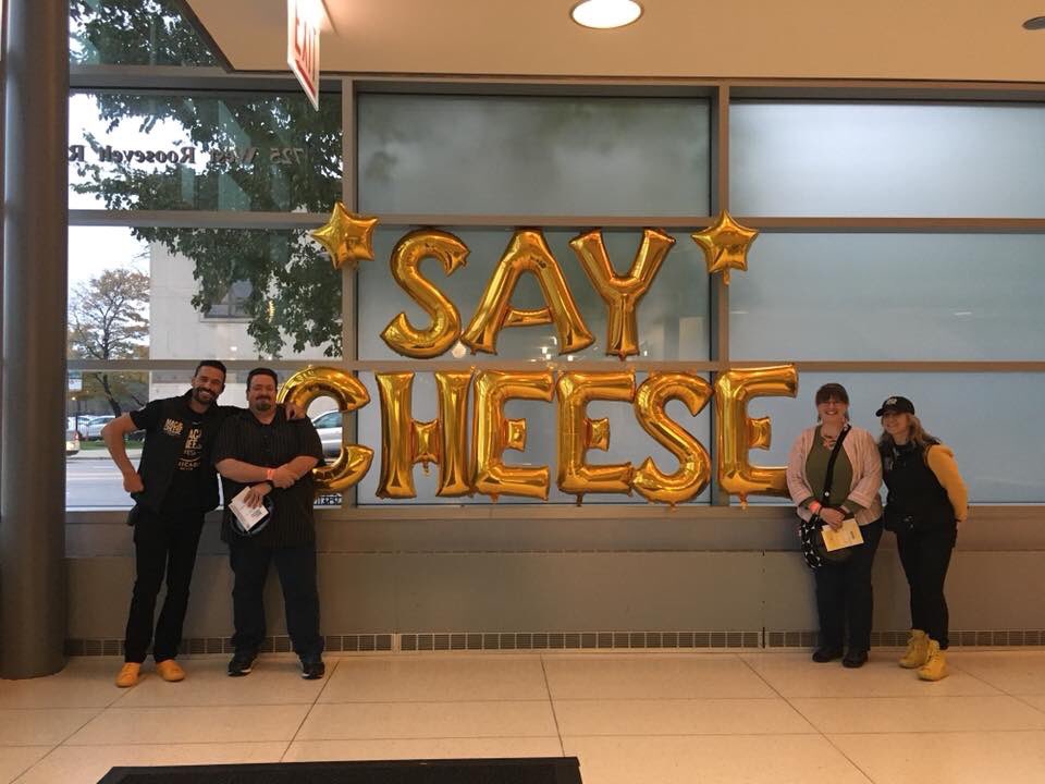 RedKendraS's tweet photo. #MacAndCheeseChicago we found 2 of the “Big Cheese”. https://t.co/uIb75jsqNo