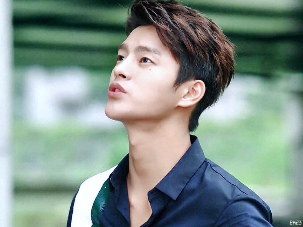 eekee1023's tweet photo. 수사하는데 이럴 일😳

#서인국 #SEOINGUK #ソ・イングク #徐仁國 https://t.co/TV2C46GaKz