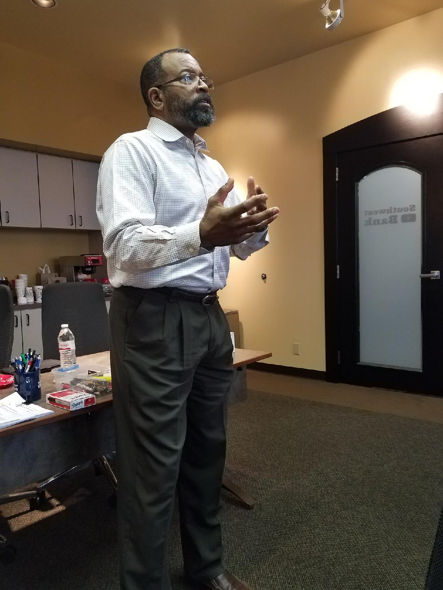 BridgeFW's tweet photo. #BRIDGEFW #LiveWorkPlayFW #SteerFW #OneFortWorth Community convo on race and culture this morning with VisionFW and SteerFW https://t.co/8i2ywk3orQ