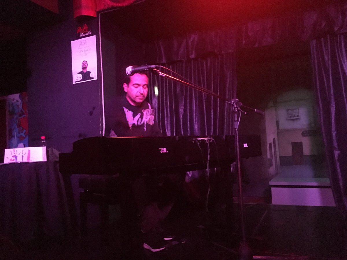 Impresionante la magia vivida esta noche en @ElPayPay con el amigo <a href="/juan_jaen/">Juan Jaen</a> No os perdáis su último disco Piano2.0 juanjaen.com/tienda/