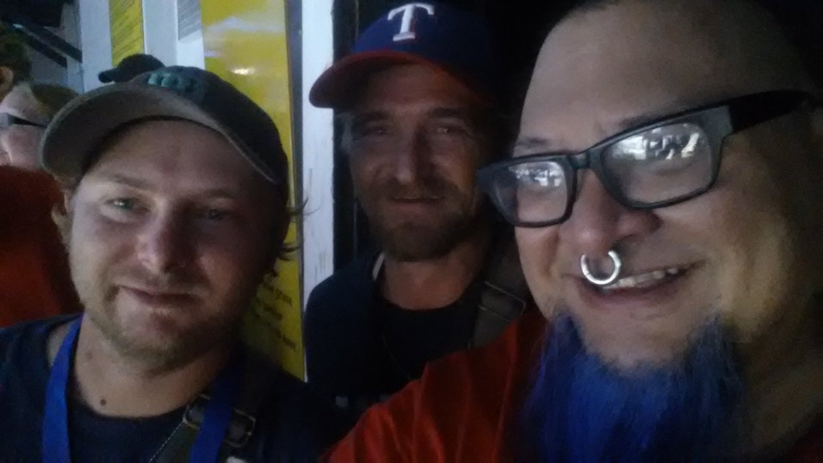 ChowderKeg's tweet photo. .@ChowderKeg hanging out with Setemupseth &amp; Iroshimaru725 from S4PQR!!!!! https://t.co/DE5aO1ImlB