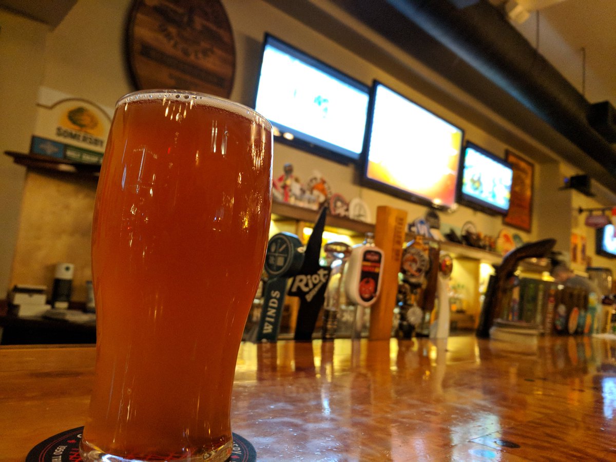 Head to the <a href="/GarricksHeadPub/">Garrick's Head Pub</a> for a delightful pint of Roselle by <a href="/SteelAndOak/">Steel & Oak Brewing Co.</a>! #yyj #bccraftbeer