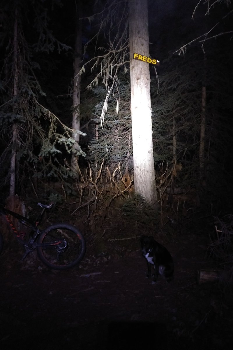 activebalancebc's tweet photo. Cold, solo night ride = frozen toes https://t.co/Heafwoxoki