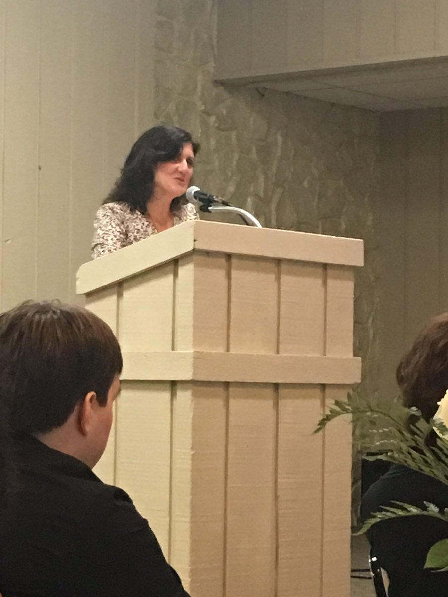 jerrudrossing's tweet photo. Honoring Rebecca Fox-Blair at tonight's MGEF Gala. A true advocate for students.  #MGSoars #MGEF https://t.co/zVjVXLMGB7