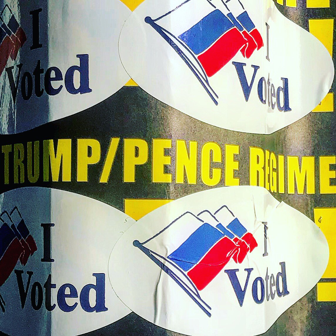 theychanged_us's tweet photo. #trumprussia &amp; #hillaryrussia respectively, to scale. #ButHerEmails #whataboutrussia #russiaAds #theychangedus #coming2018 #abettercampaign https://t.co/xsrebkcHpu
