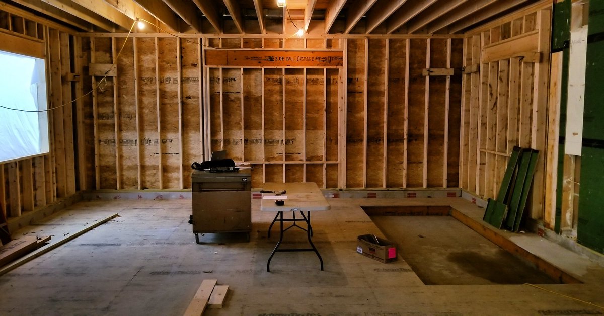 PuttingPlatform's tweet image. This one's going to be sweeeeet! A golf cave on steroids in the middle of the woods. #perfectionplatforms #flushmounted #fullyautomated