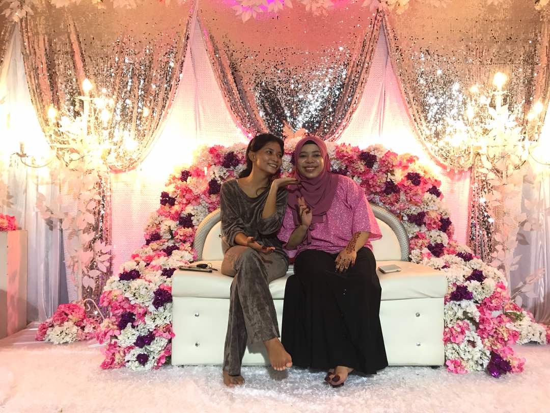 Aziey_Tweety's tweet photo. Malam inai #rimaXroysah #lefamily #4November2017 #part3 https://t.co/TnLtXW0pci