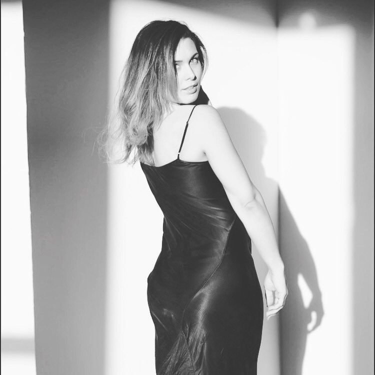 kateyacula's tweet photo. #bw #photography @ianmcc  #winnipeg #model https://t.co/ytSmSZee1r