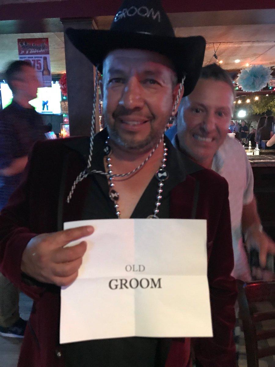 scottmosqueda's tweet photo. #juangroom https://t.co/kKN0S0iOQS