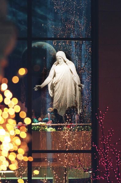 kenna223's tweet photo. FYI: Temple Square Lights start November 28th! https://t.co/iVyNNl52uW