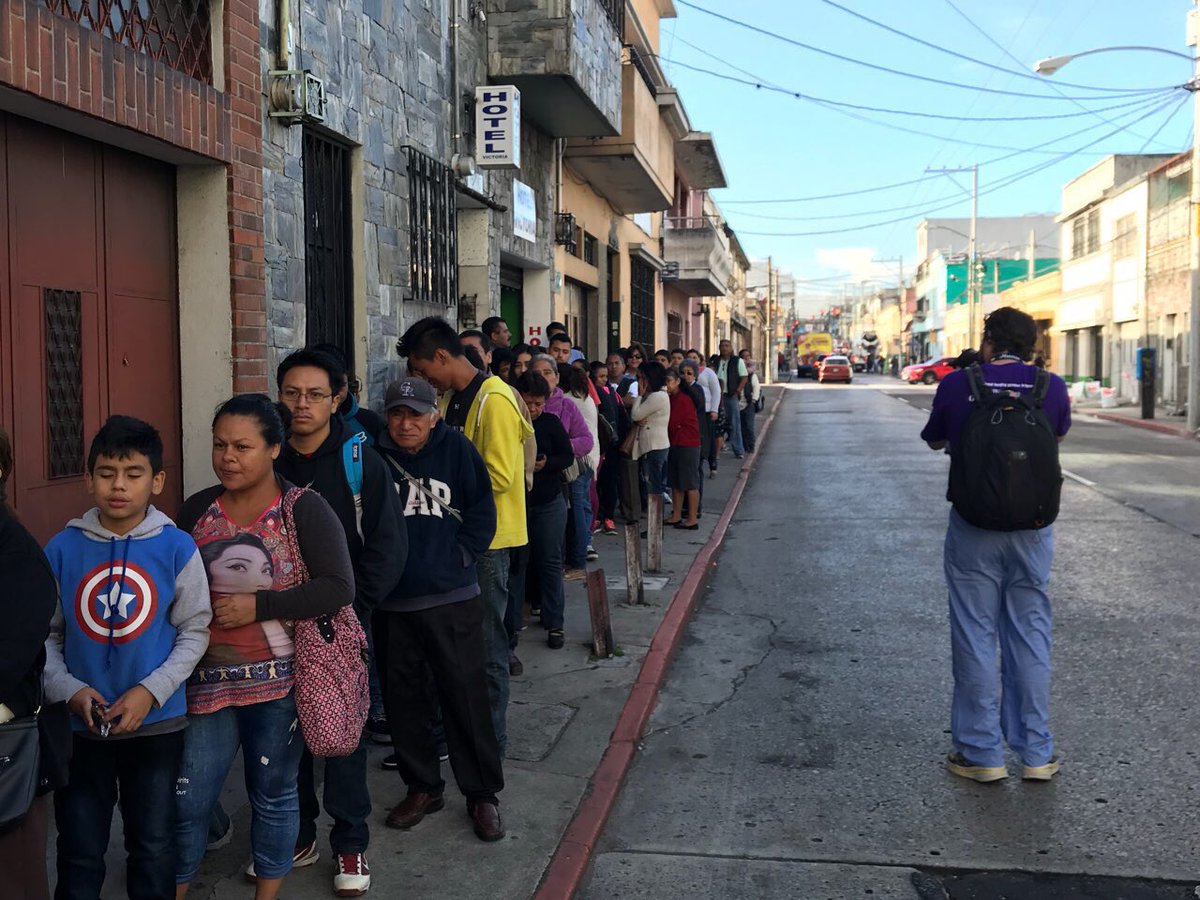 OITeamENT's tweet photo. People travelled for over 6 hrs to come and see @ismsteament. We didn’t stop until we saw them all. Over 500 examined. #ismsENTGuatemala2017 https://t.co/lTZnKO5tbE