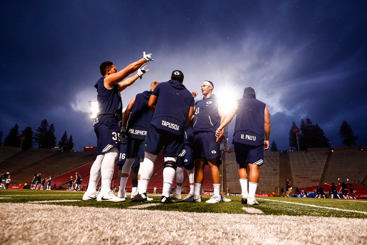 BYUphoto's tweet photo. Are YOU ready for BYU's game at Fresno? #ReadyForTheWin! #GoCougs

Visit our live gallery at:
https://t.co/KwHT4L5DLb https://t.co/fssMergIBO
