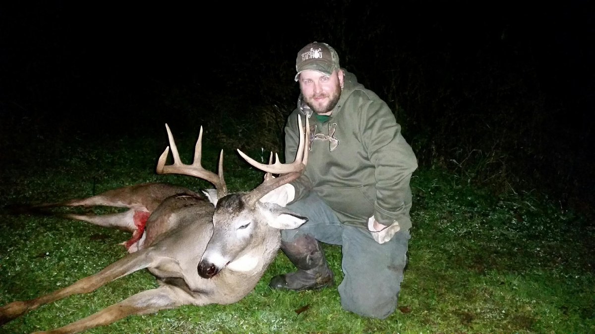 RackWater's tweet image. Pro-Staff connected tonight right after this old brute took one last drink of #RacH2O! 
#deerhunting #openingweekend rackwater.com