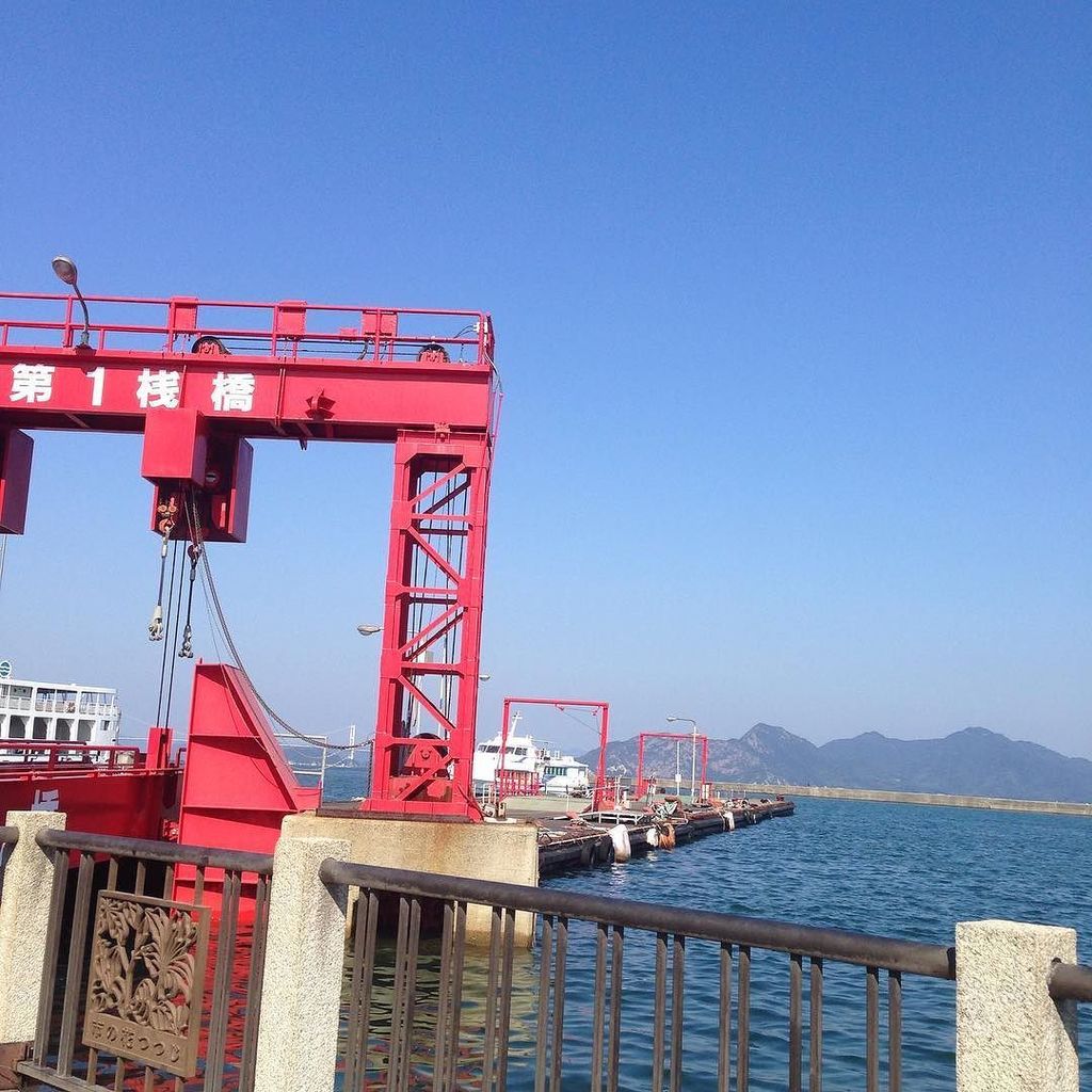 m2imb898's tweet photo. 滅茶苦茶天気が良い日曜日
今日はラジオの交流会
・
#今治 #港 #OKAWARI #M2IMB https://t.co/1nKxySQZgJ https://t.co/Lw6Tq4c1el