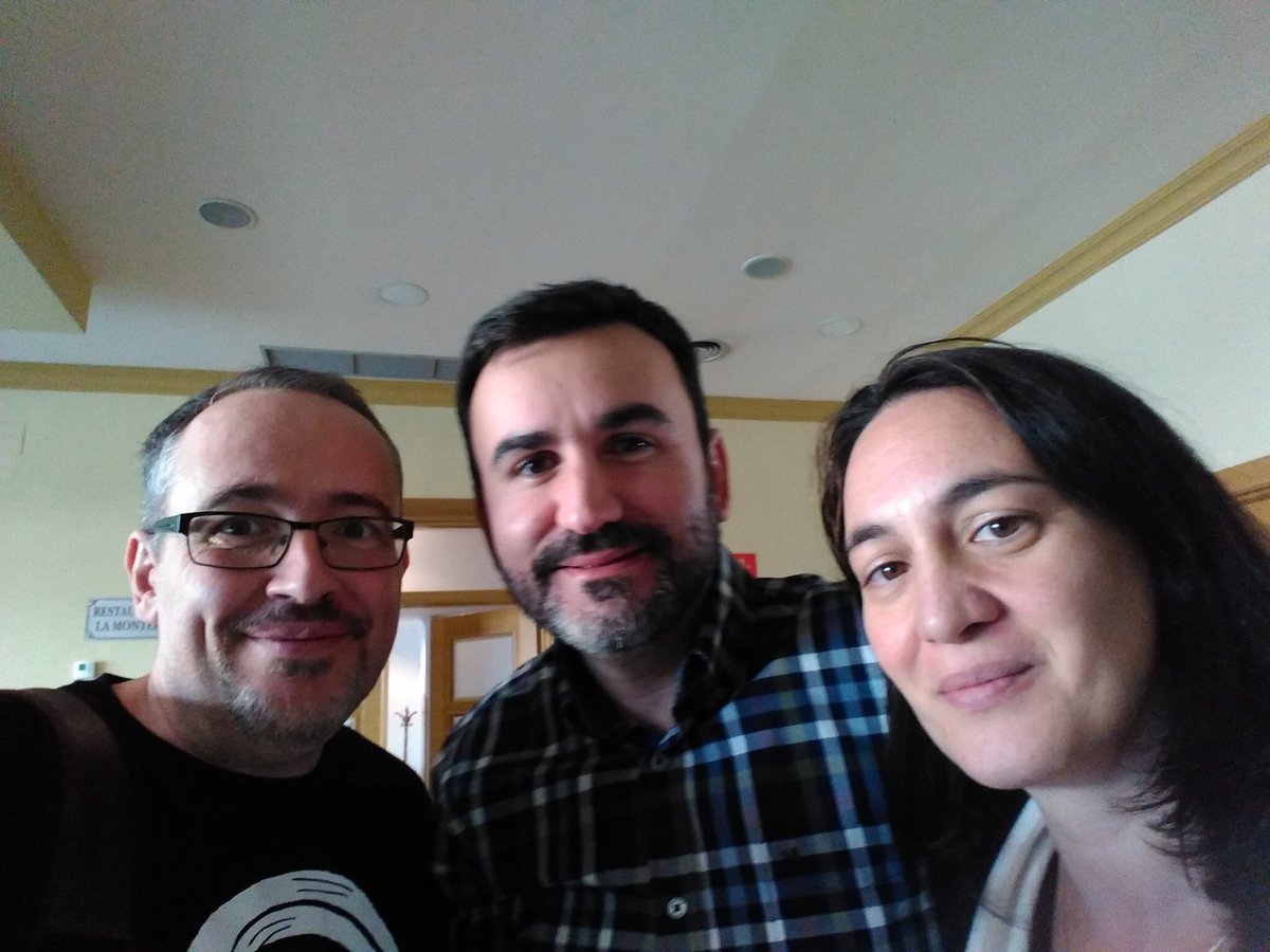 marseron's tweet photo. Ya hemos visto #MagiaChromaKey pero un paso más completaremos con #RA. Próximo capítulo para @tu_cep #innovaCEP #Creando otras realidades. https://t.co/BYl1obpzFa
