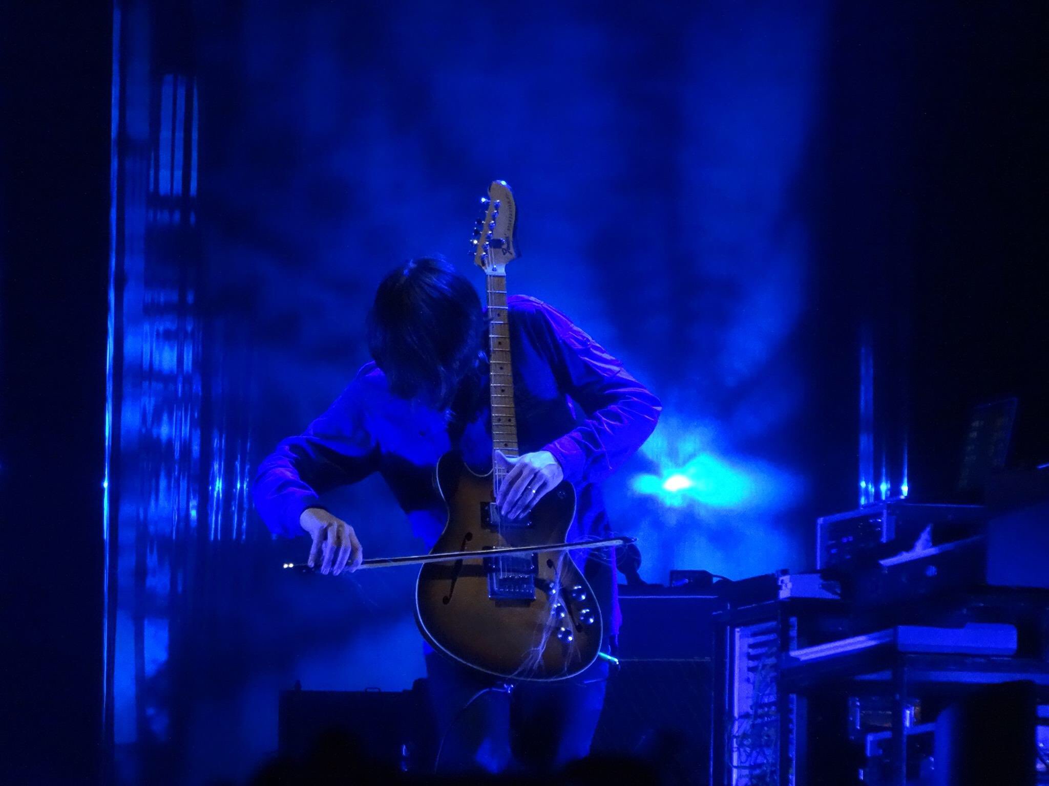 Sebab apa Radiohead power? Sebab Radiohead ada Jonny Greenwood! Happy Birthday uncle love ya xx 
