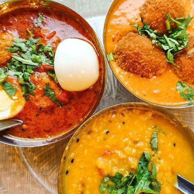 ThepaxtonC's tweet photo. #bonfirenight🔥 #curryclub 5-11pm come before during or after #fireworks opposite in @crystalpalace_park get while it's hot! #cafe open 12pm https://t.co/wPsTnRlWvO