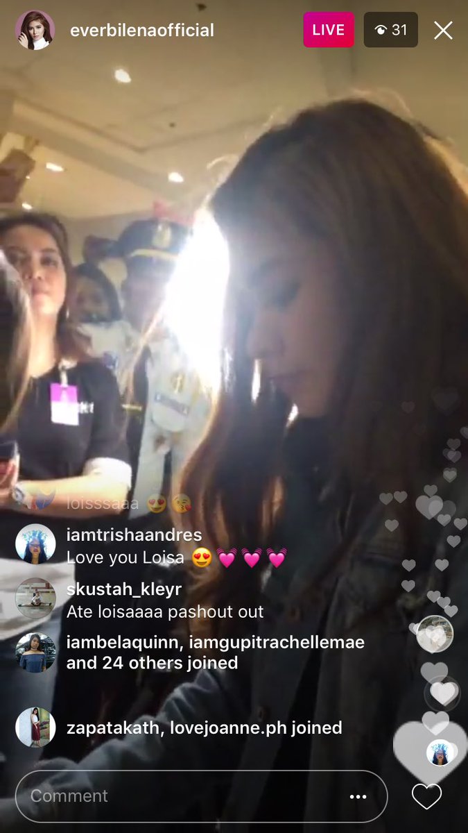 whatsnextcookie's tweet photo. IG Live everbilenaofficial @EverBilenaPH
ingay may chants habang nagmamakeup si @iamAndalioLoisa 😂
LOISA EverBilenaMalltour #EBSecretsOut https://t.co/6eflMW18dW