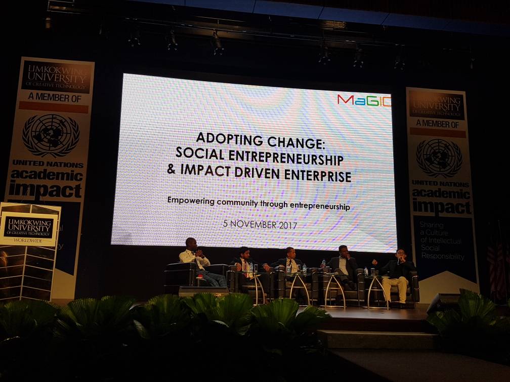 myMRANTI's tweet photo. It has been a pretty good weekend for us participating in #KPWKM #IMPACT #MaGICSarawak #CYS2017 #EkspresiNegaraku https://t.co/PDypvnuv5P