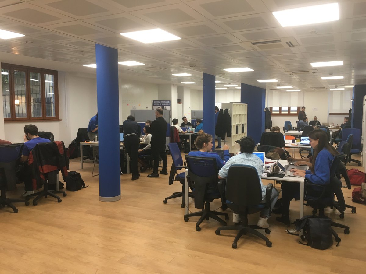 siruslan's tweet photo. The weekend is going well.
#Hackathon #Milan https://t.co/8cWpicKEG1