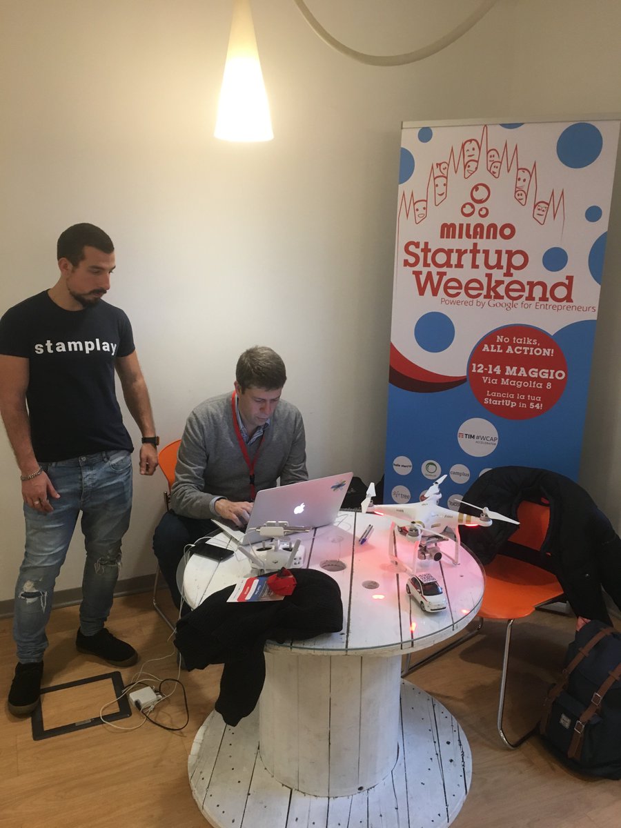 siruslan's tweet photo. The weekend is going well.
#Hackathon #Milan https://t.co/8cWpicKEG1