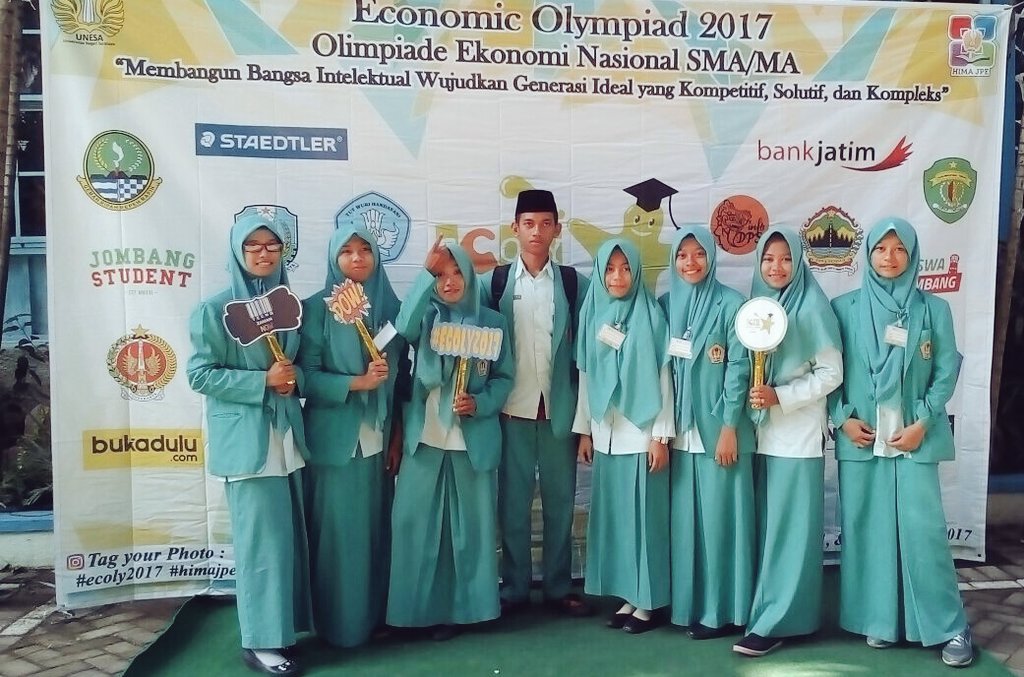 laili_r3's tweet photo. Ya Allah .. Berkahilah kami dengan ilmu Mu.. Aamiin .. https://t.co/GieTmAsjPw