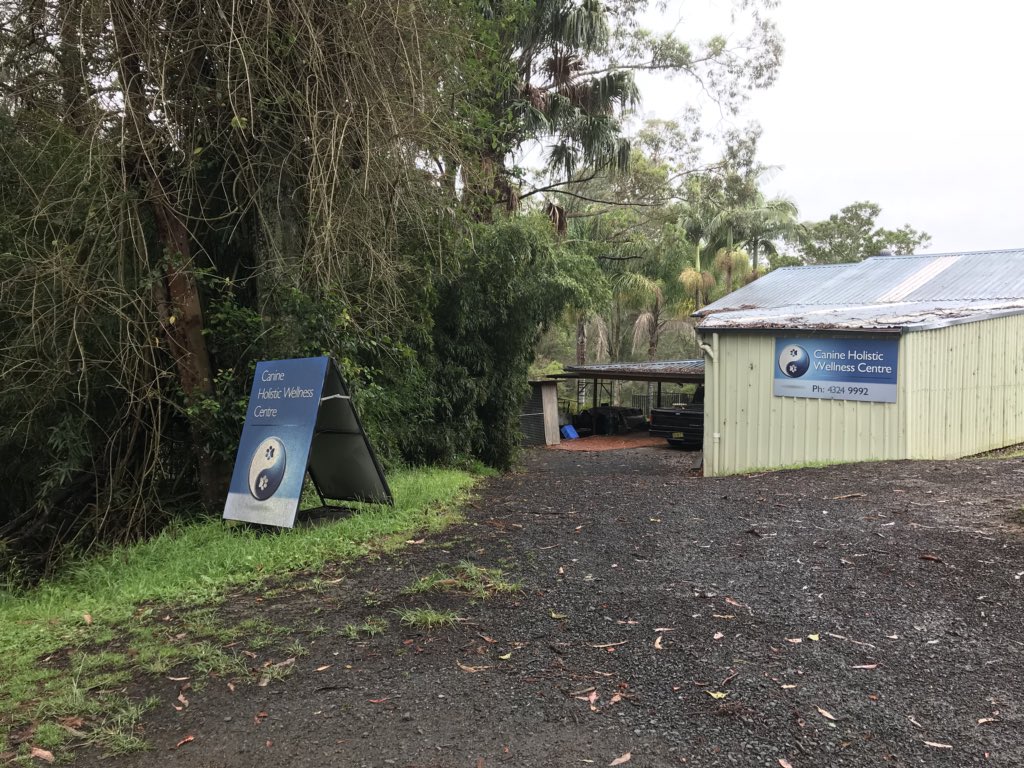 thbluehouse's tweet photo. Drove past this place this afternoon, just your local Canine Holistic Wellness Centre. https://t.co/Y8uQYowLaA