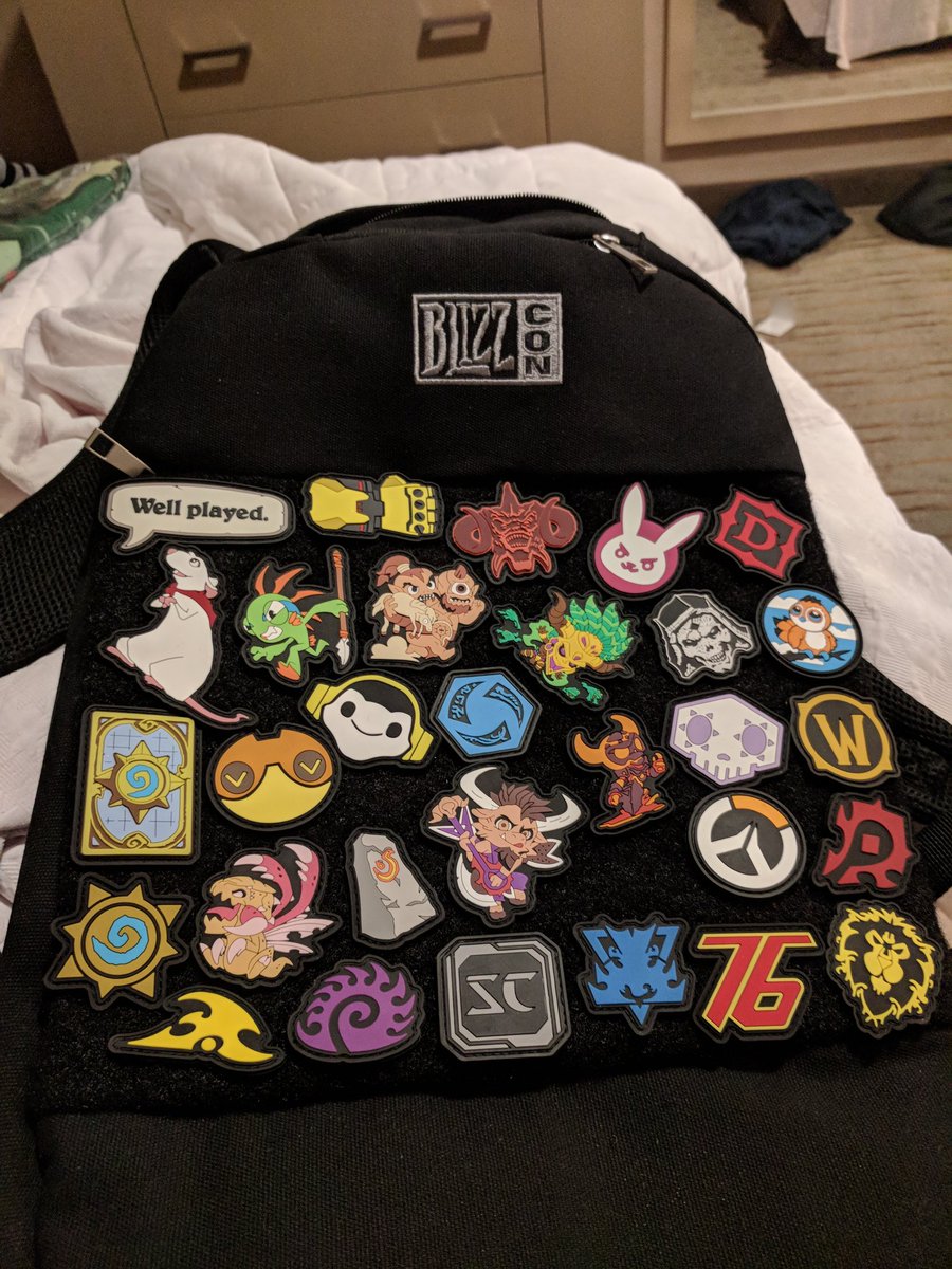 stephpick39's tweet image. 1st #blizzcon is complete &amp;amp; it was epic! I think @Blizzard_Ent that I'll be back. My bag looks awesome too! #30 #HGCFinals #icollectthings