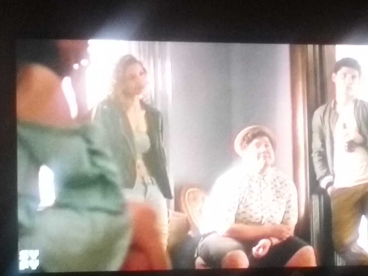 TaraBallou94's tweet photo. @_Brytni one guess as to what I'm watching right now! Sorry camera on phone sucks. 😊 https://t.co/iz3hdi97Rx