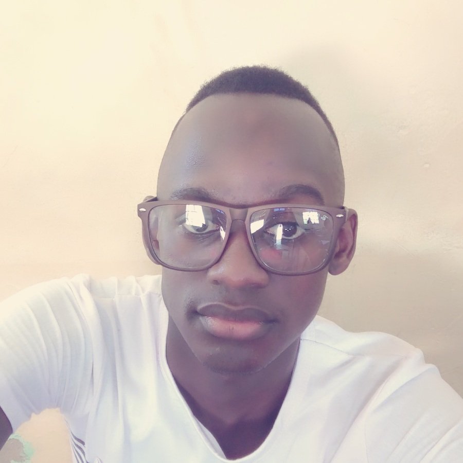 IbrahimKay13's tweet photo. #Level_UP🎮
#Double_Happiness 😂
#Sunday_Vibes ✌✌ https://t.co/YEElnHV70v