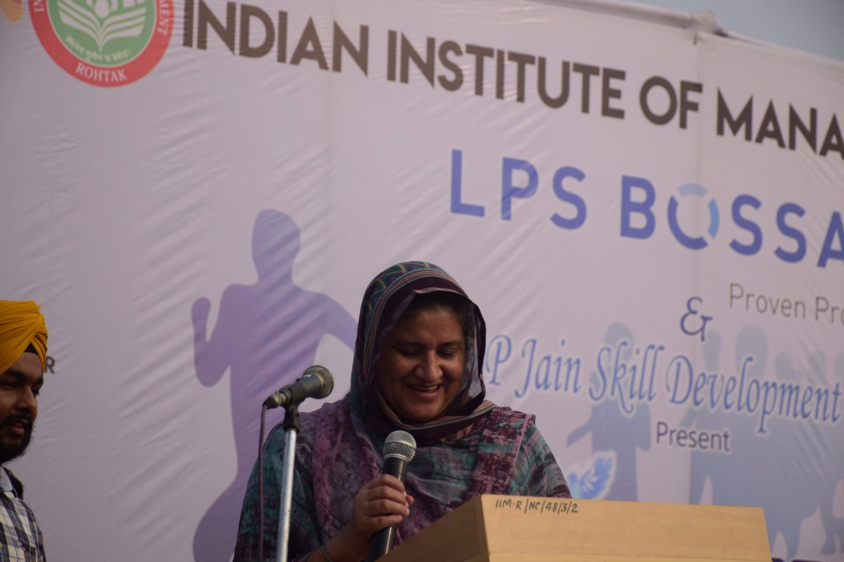 IIMR_Marathon's tweet photo. Arjuna Award winner Ms. Gurmeet Kaur speaks at @IIMR_Marathon.

#IIMRohtak #IIMR #MiniMarathon #RunForPeace https://t.co/j51vSu1Yxq