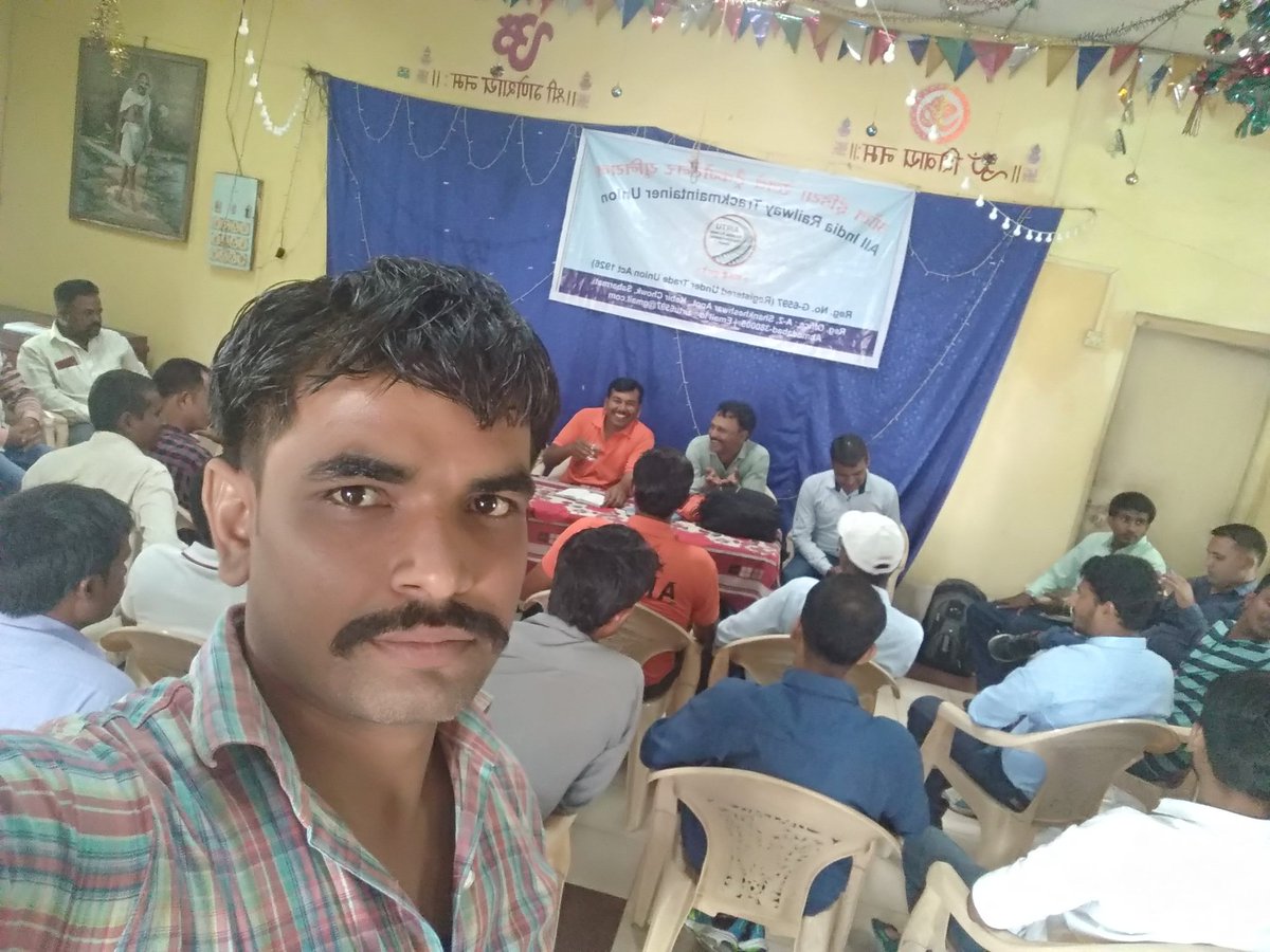 AIRTU6597's tweet photo. all india railway trackmaintainer union 
First formal mitting at surat https://t.co/vPnqfMCroE