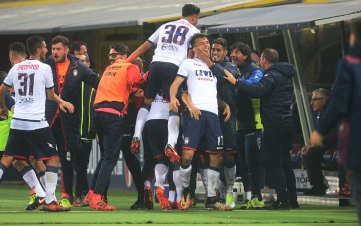 Napolisport's tweet image. #SerieA, #12giornata: sorride il Crotone, trionfo Samp: Si sono appena conclusi i due anticipi della 12° giornata… dlvr.it/PzJ84g