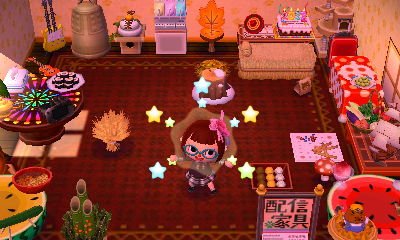 海色の宝石 未所持の方は嬉しいかな と思って すれ違い通信向けに 村長宅の一部の部屋を配信限定家具満載にしているんだけど 久しぶりにネット検索 リストアップしたら 私自身が未所持の家具や服が沢山あった 白いクリスマスツリーは もう１個