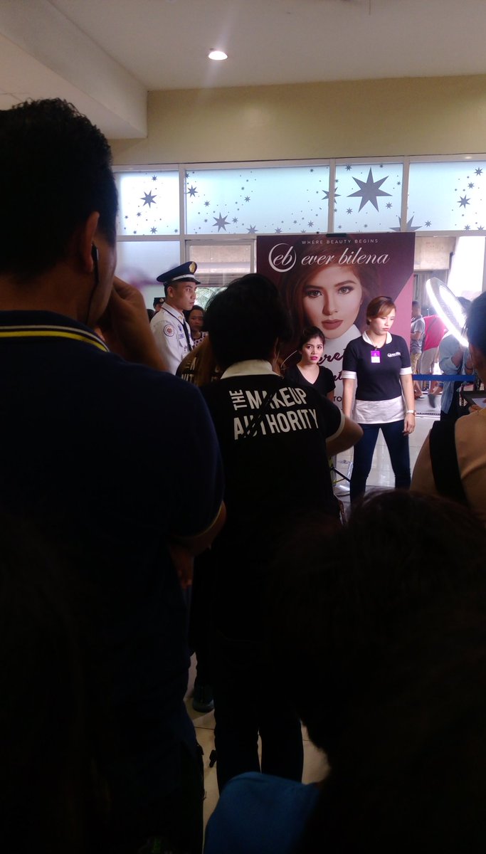 loiyalagnes's tweet photo. Congrats bebe @iamAndalioLoisa sa isa na namang successful event! Looking forward sa 4th Leg ng #EBSecretsOut 🙏
LOISA EverBilenaMalltour https://t.co/jftibo1HSg