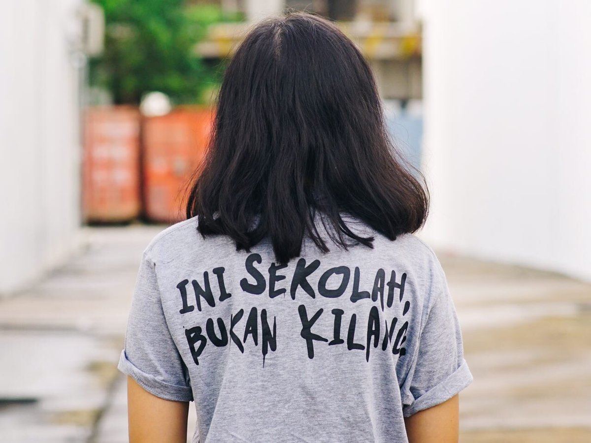 Baju Spooky Wet Dreams edisi Pelajar Contoh. RM50 sahaja. Dm kami atau contact 017-3544736 untuk order!