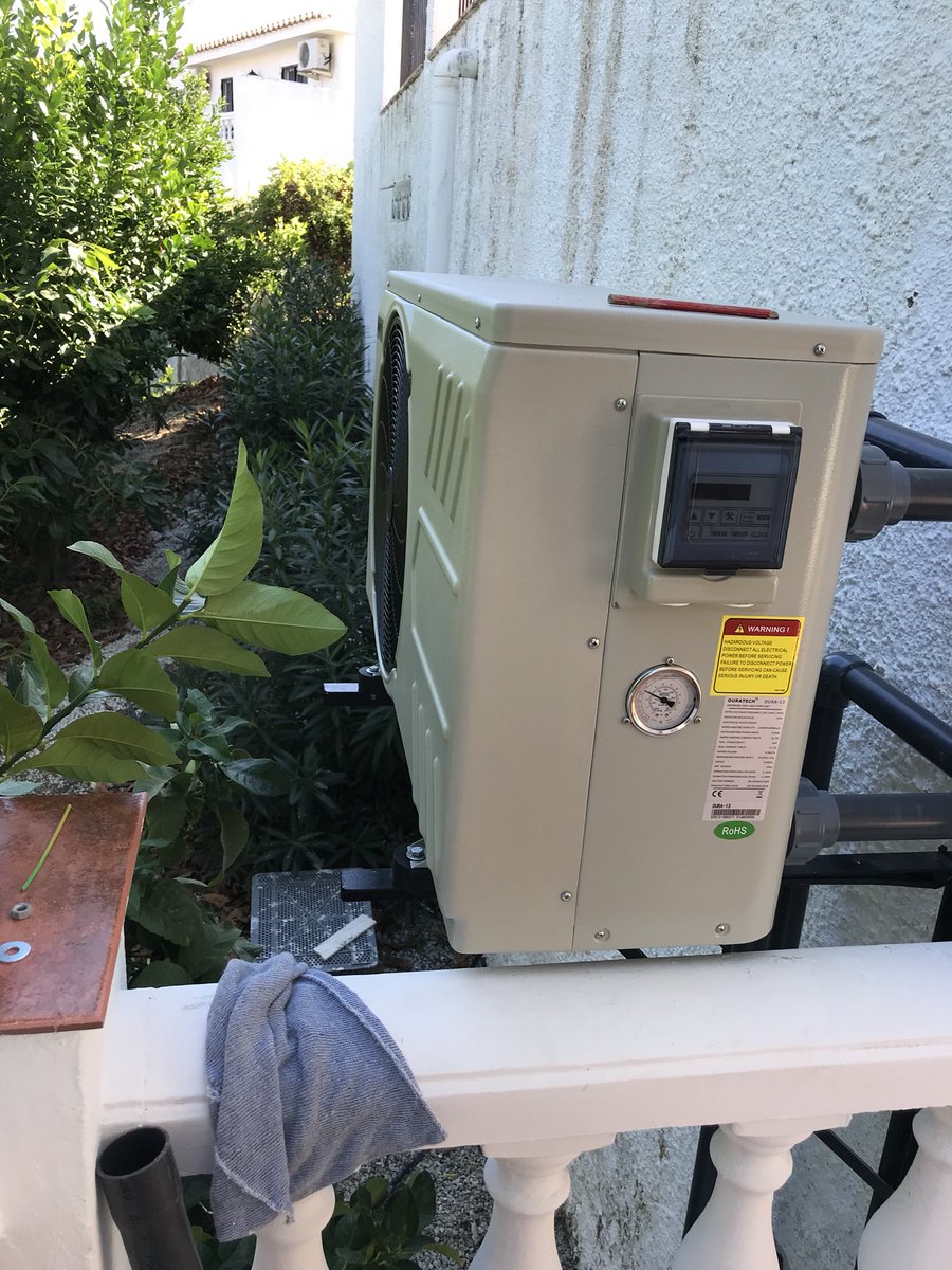 PoolGardenConst's tweet photo. Looking to improve you’re #swimmingpool? #ledlighting #heatpump #jetstream #nerja #torrox #malaga #costadelsol https://t.co/OowWiWjtvZ