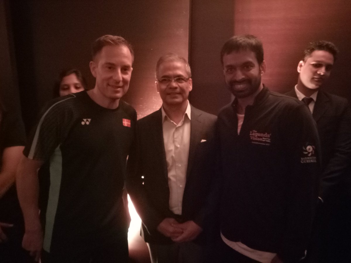Krunal_Goda's tweet photo. @sripunati @Hyd_Hunters @Pvsindhu1 @isrikanthKidam @sachin_rt @PRANNOYHSPRI @NSaina @saiprneeth92 @GoBadminton @srikidambi #PrakashPadukone
#PeterGade
#PullelaGopichand
#PVSINDHU
#TheLegendsVision https://t.co/iC8bXaMhfa